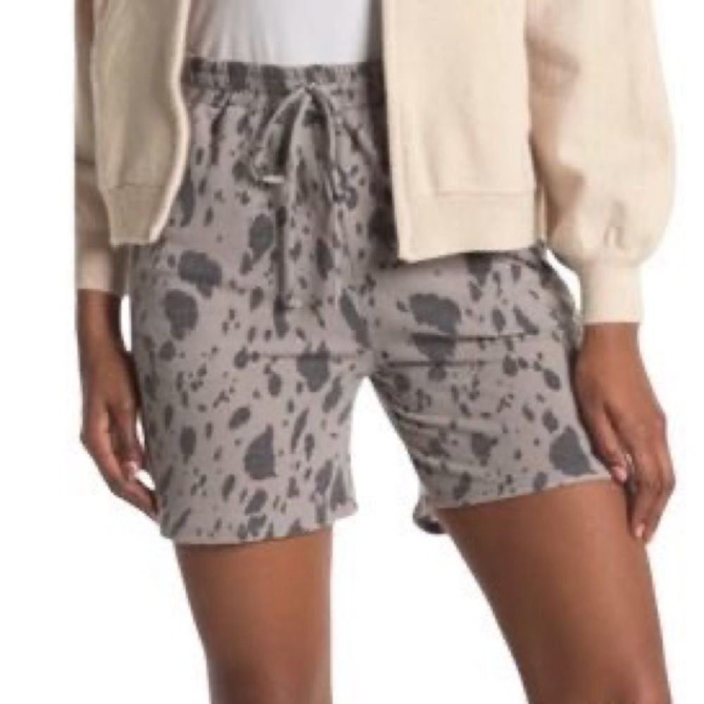 LUSH Animal Print‎ Shorts Women's Small Elasticized Waist with a draw cord, NWT